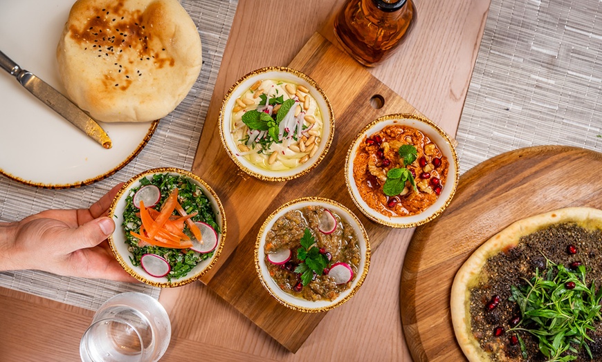 Image 3: AED 100, AED 200, or AED 300, or AED 500 to spend on Food & Drink