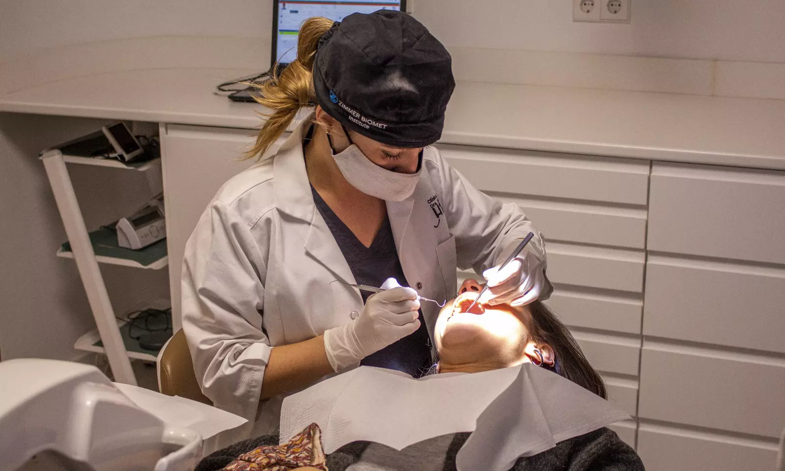 Limpieza bucal completa y opción a curetaje de 1 o 2 arcadas para 1