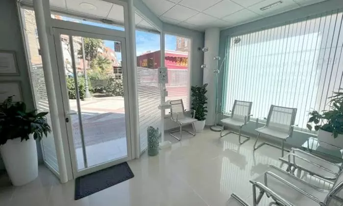 Limpieza bucal con pulido y opción a curetaje de 1 o 2 arcadas