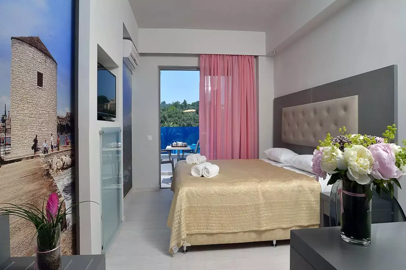 ✈ 14-Day Italy and Greece Vacation with Air from Great Value Vacations