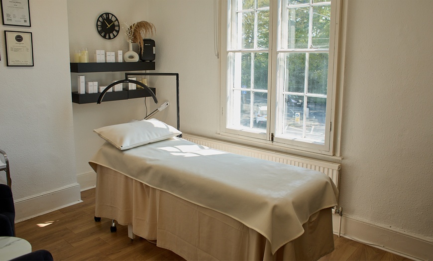 Image 4: Total Relaxation with Choice of 30,45, or 60-Minute Massage 