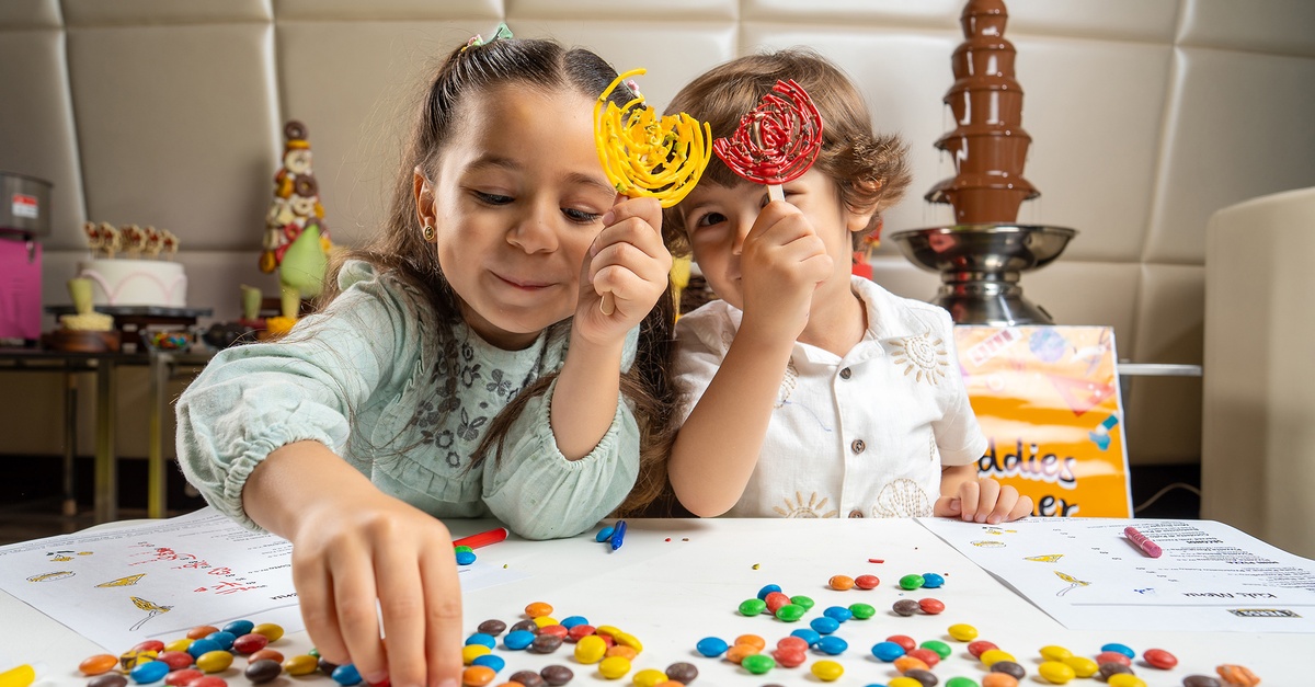 5* Saturday Brunch With Soft Drinks For One Child Or Up To Four Adults 5* Saturday Brunch With Soft Drinks For One Child Or Up To Four Adults