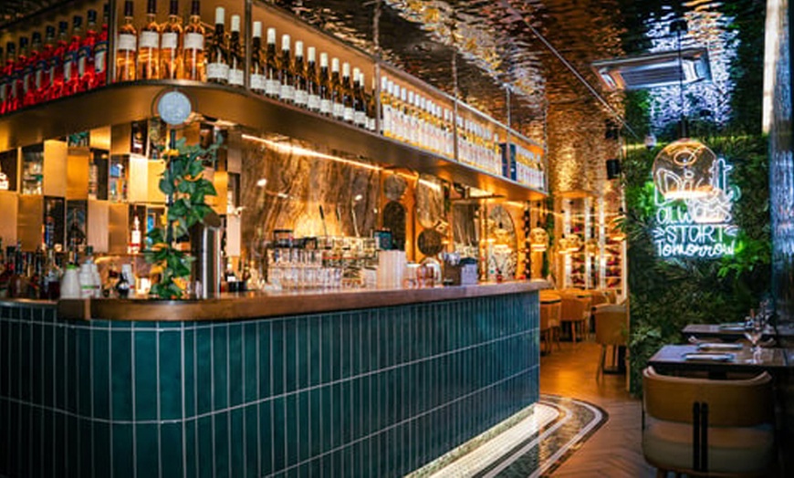 Image 9: XXL-Antipasti-Platte & Pizza oder Pastagericht nach Wahl