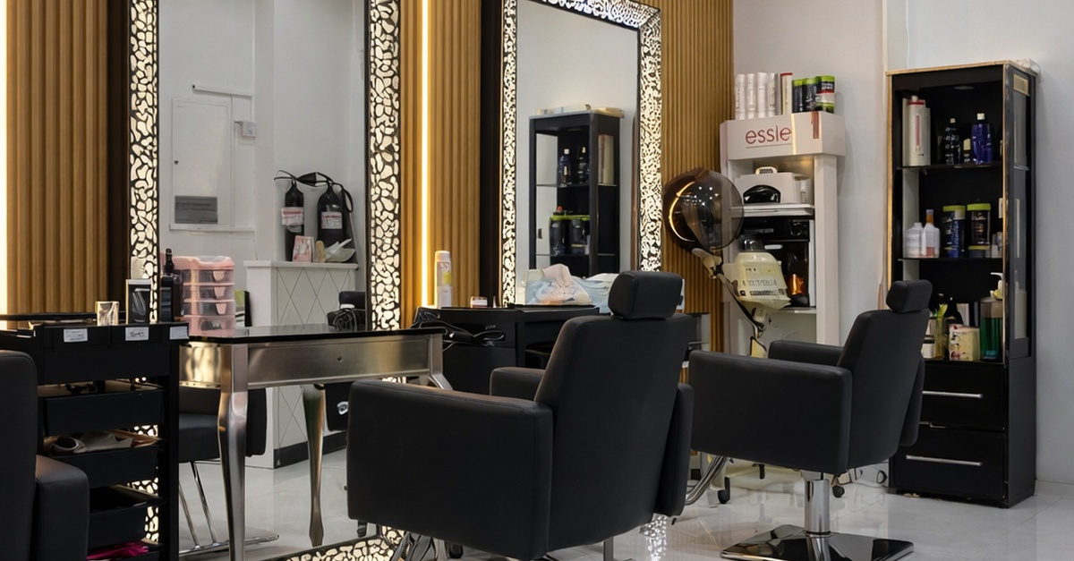 Revive Your Hair At Streaks Ladies Salon: Styling, Color & Treatment Revive Your Hair At Streaks Ladies Salon: Styling, Color & Treatment