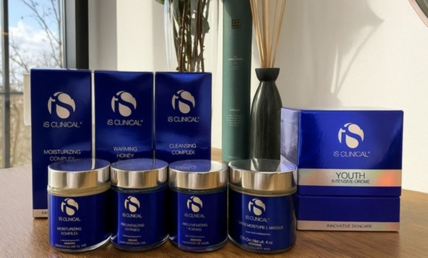 Image 4: Advanced Micro-needling with Luxury Hydrating Serums - Face or Neck