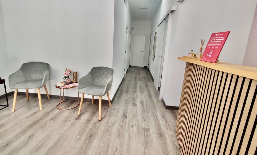 Image 8: 3 o 6 sesiones de radiofrecuenta y masaje con servicio extra a elegir