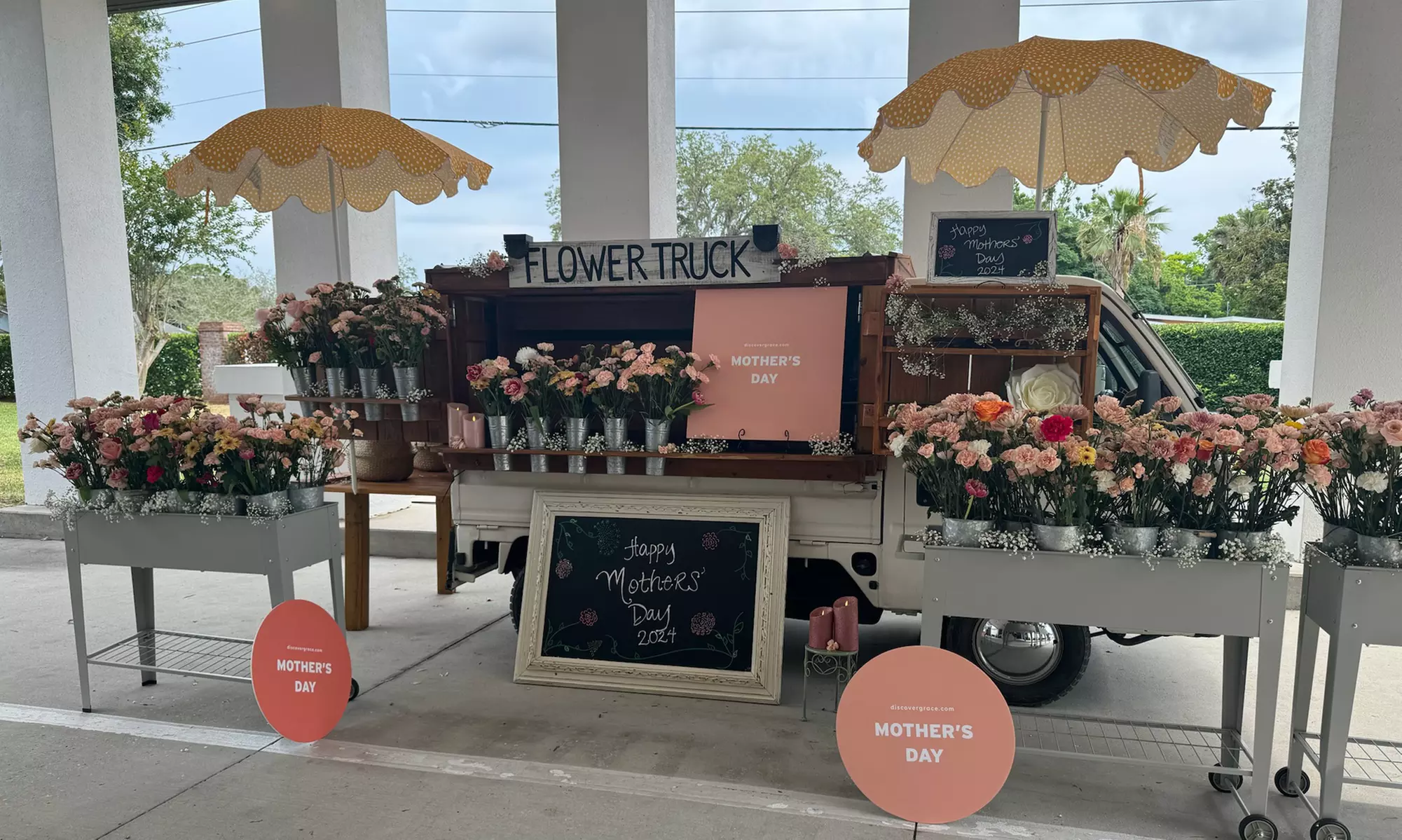 Mobile Bouquet Bar for Celebration or Large Events