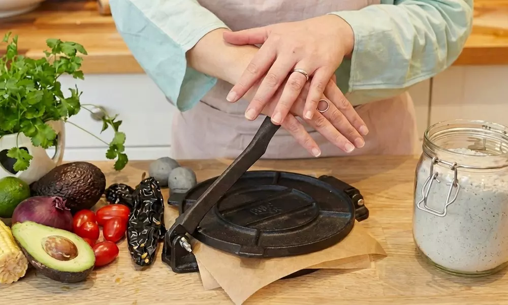 Choice of Cookery Class w/ Drinks: For 1 or 2 or For up to 16(Private)