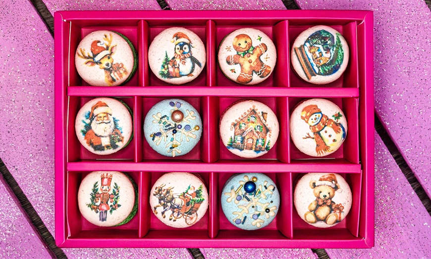 Image 1: Christmas Macron Box mit 12 Stück