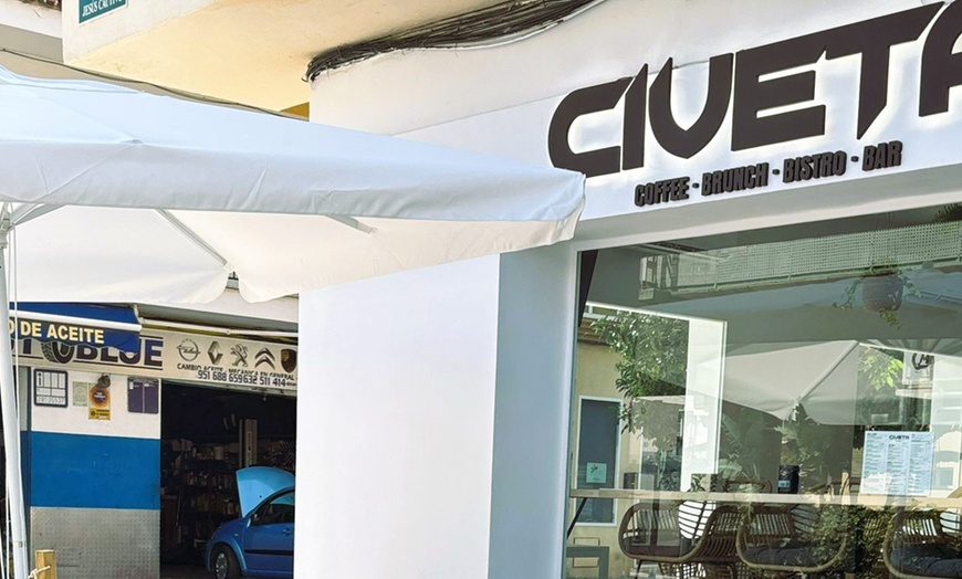 Image 6: Desayuno brunch para 4 o 2 personas, o dos batidos de autor