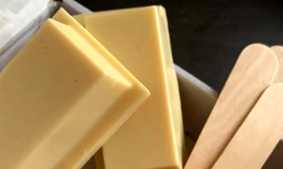 Full Hollywood Wax or Full Face Threading at Look Stunning, Bradford