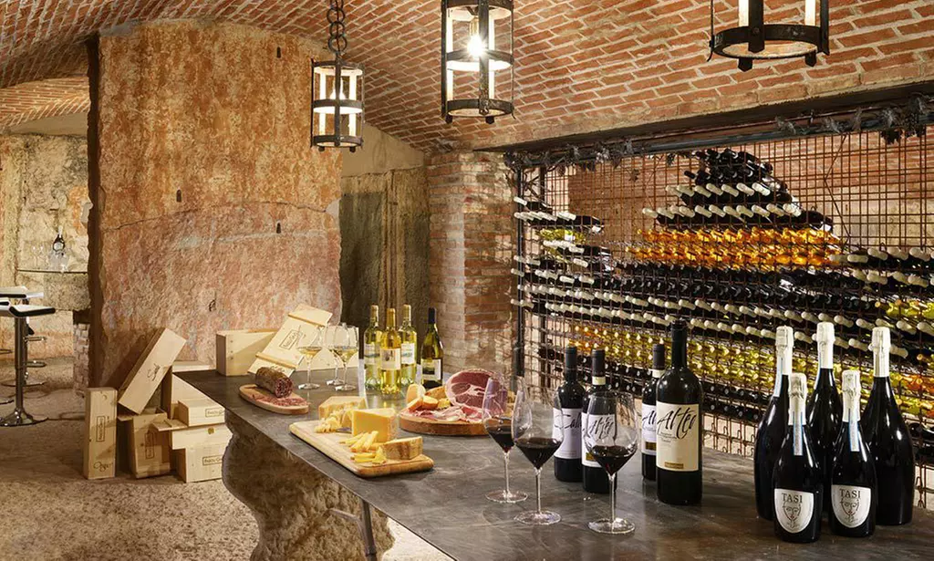 Verona: camera matrimoniale con colazione, Spa e drink di benvenuto