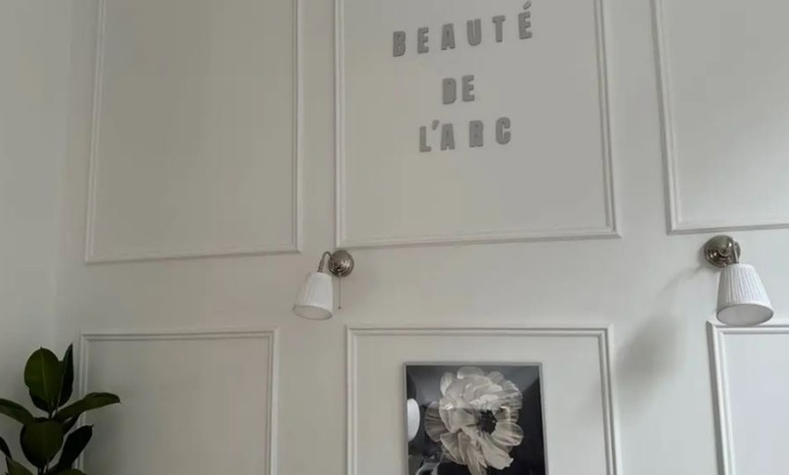 Image 3: Brow lift avec teinture, tracé des sourcils en option
