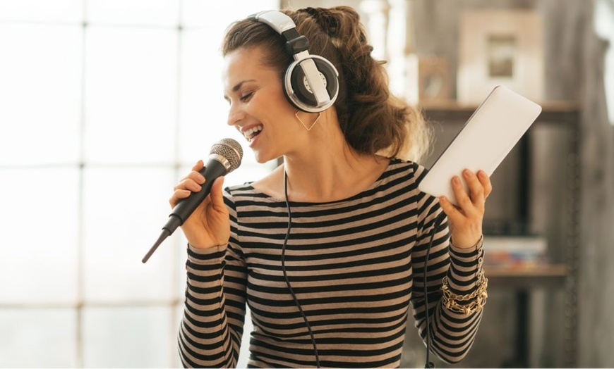 Image 2: Online Group Singing Class