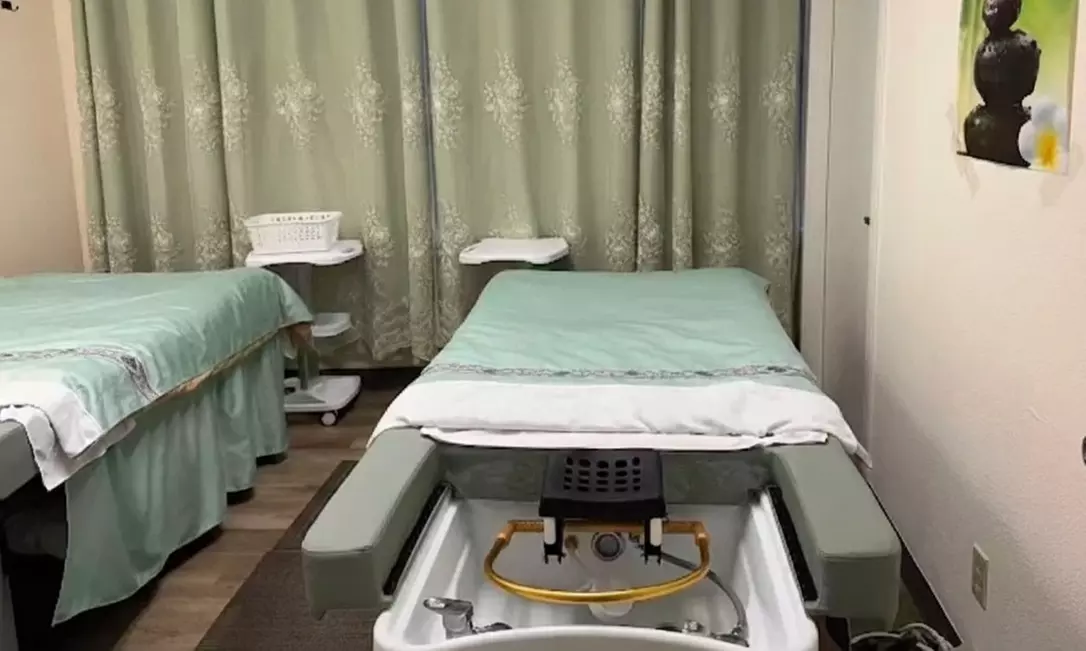 30‑Min Head & Scalp Spa, 90-Min Head & Neck Spa, 60‑Min Head Spa or 90-Min Massage Package ( Up to 45% Off ) - Image 2