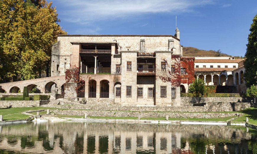 Image 1: Cáceres: 1 o 2 noches en cabaña celta o casa rural con todo incluido