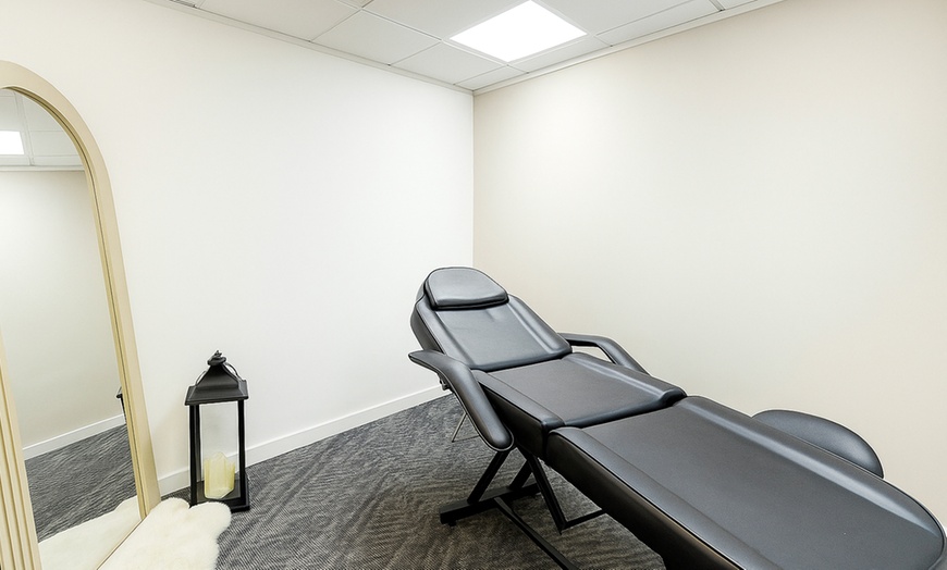 Image 2: Up to 49% Off on Massage - Deep Tissue at The_sculpting art by El