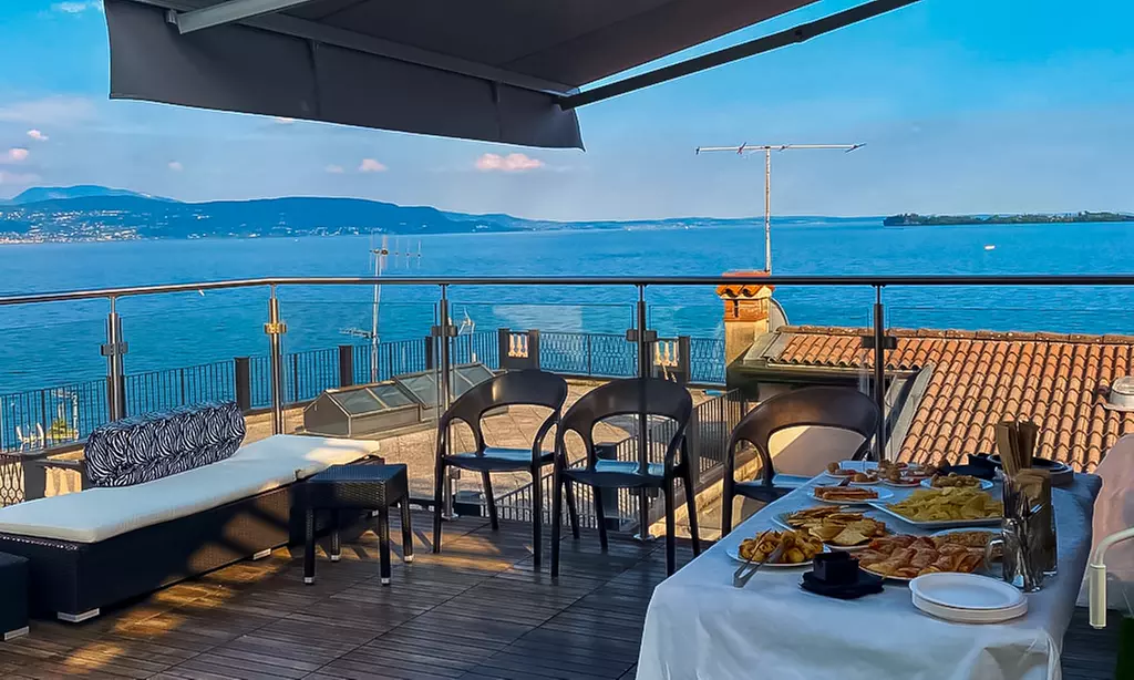 Lago di Garda: Soggiorno per 2 con colazione, cena, Spa e parcheggio