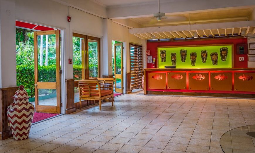 Image 11: ✈ 3-Night All-Inclusive Grand Decameron Montego Beach Vacation w/Air