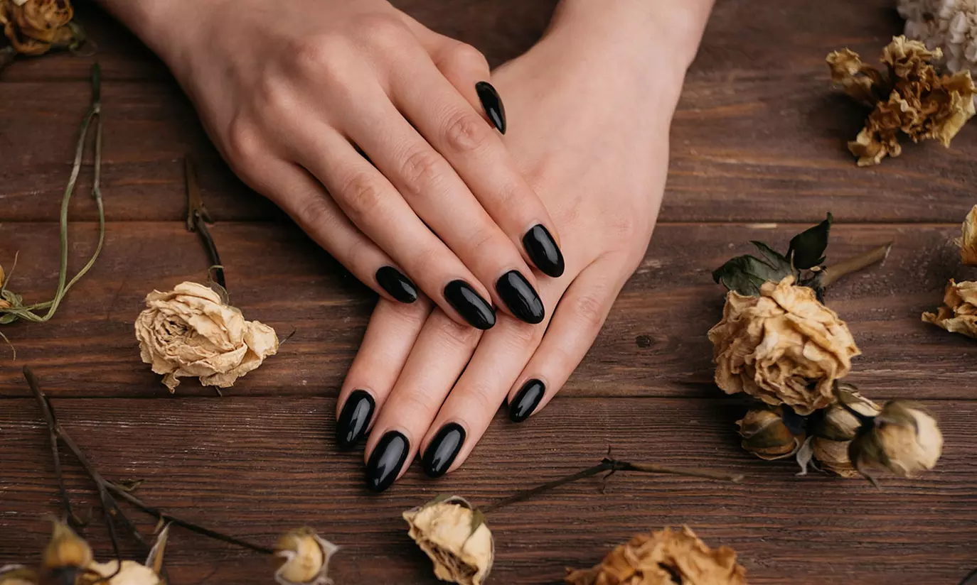 Elevate Your Nail Care Routine with Deluxe Packages