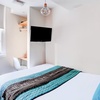 Image 2: London: Standard / Superior Double Room for Two with Breakfast