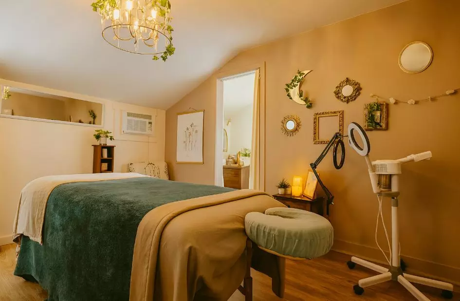 60 or 90-Min Couples Swedish Massage + Hot Stone, Champagne & More