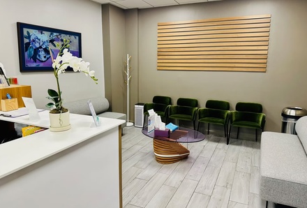 One Sunetics Laser Hair Restoration Session (20 Min) - Medicine of Tomorrow P.C.
