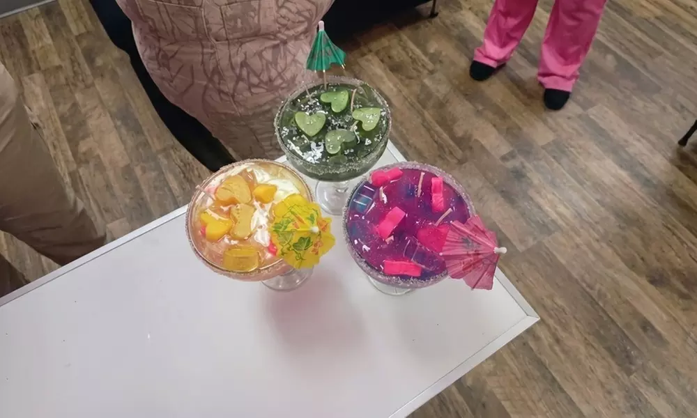 Candle Making Experience with Drink-Inspired Scents – Austin