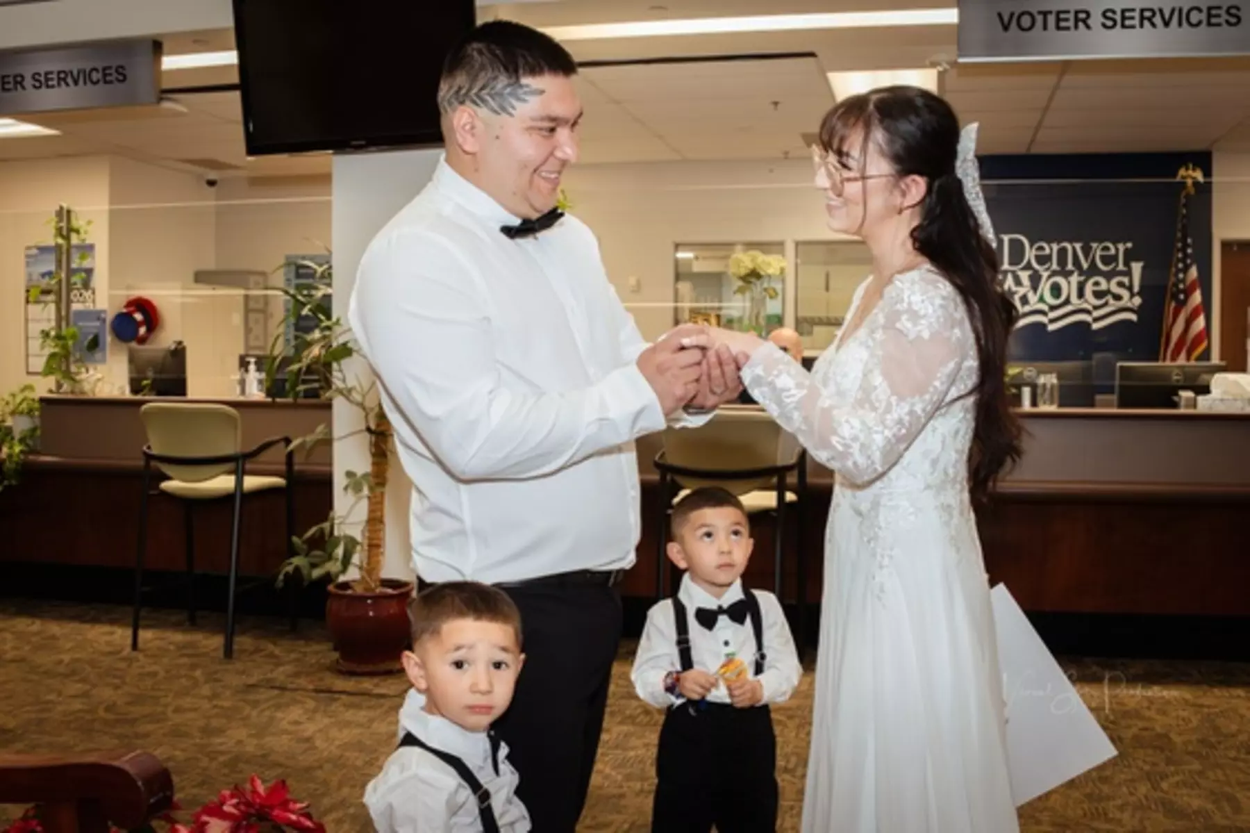 Professional Seasonal & Holiday Photo Session (Studio or On-Location)