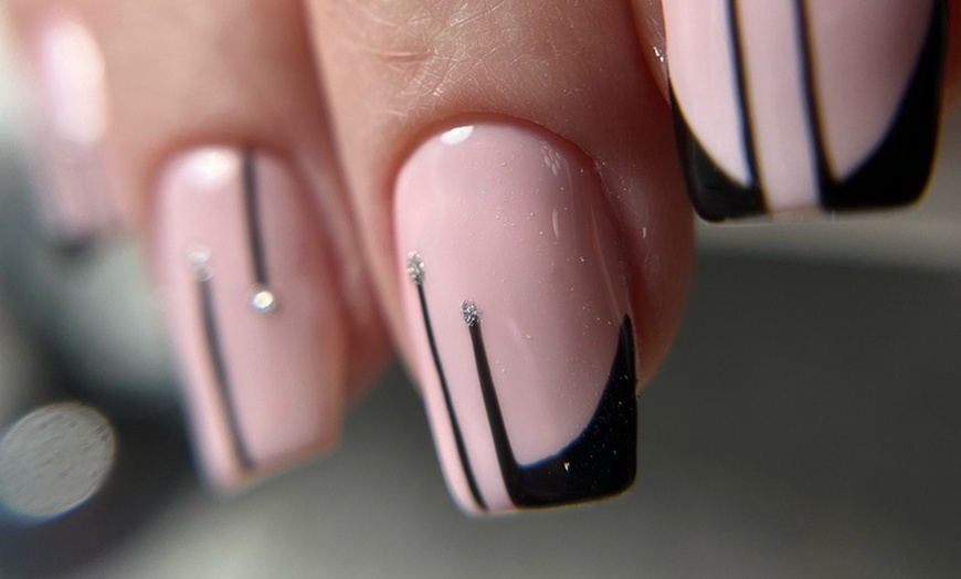 Image 3: Enjoy a Gel Manicure and Pedicure Combo