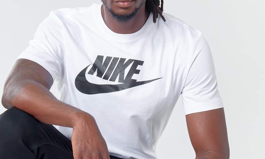 Image 5: Nike Sportswear Futura Icon T-Shirt