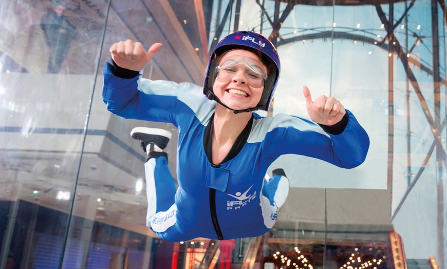 Image 5: Group Spotlight Experience at iFly Melbourne