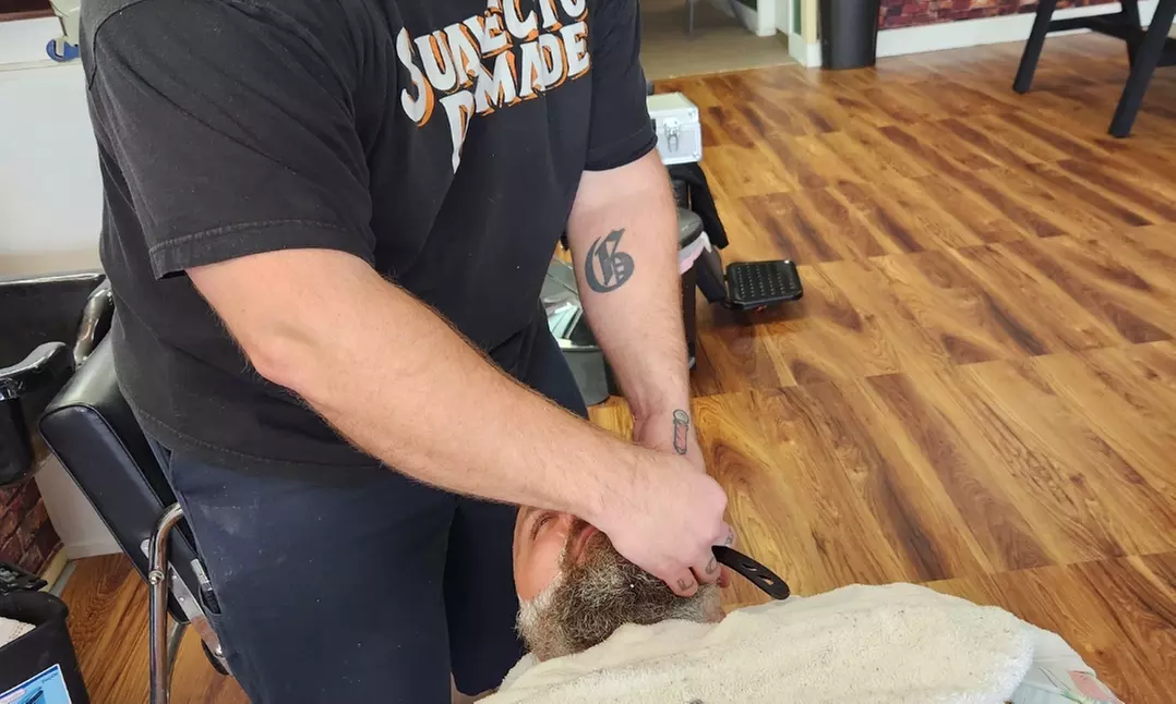 Men Grooming for a Sharp Look: Haircuts, Beard Trim, Facials or More