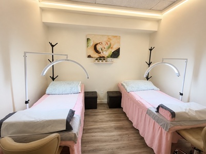 60 Min Hydrating Collagen Facial - Inatural Sara Spa