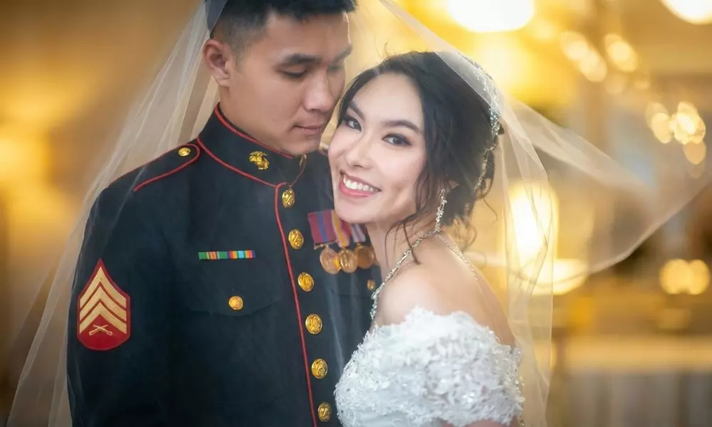 30 or 60-Minute In-Studio Photography Session with Prints