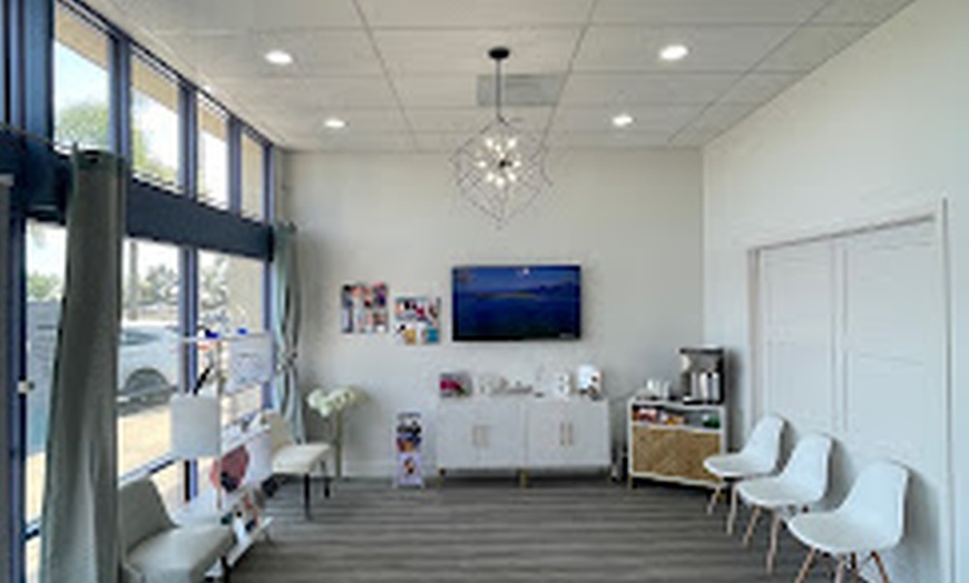 Image 3:  Reveal Your Youthful Glow with 20 Units of Botox for One Area at Beauty & Body Medlounge. Save Up to 14%
