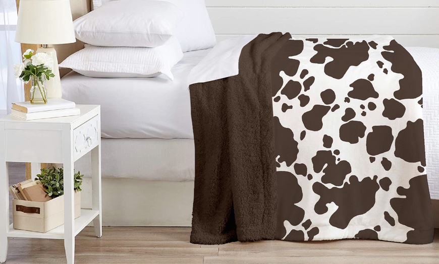 Image 9: Morbida e calda coperta in sherpa