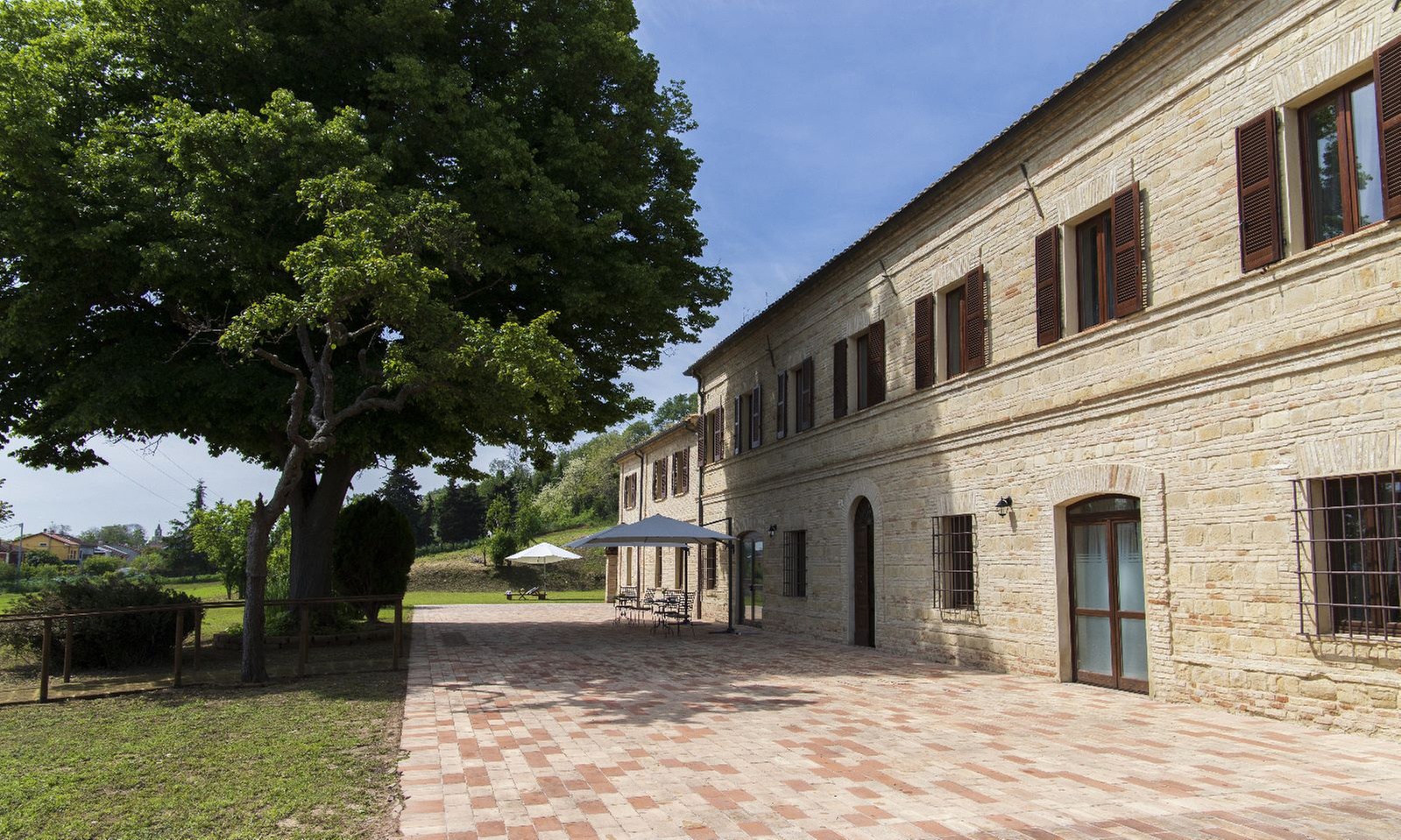 Fano: camera Standard o Superior con colazione o degustazione
