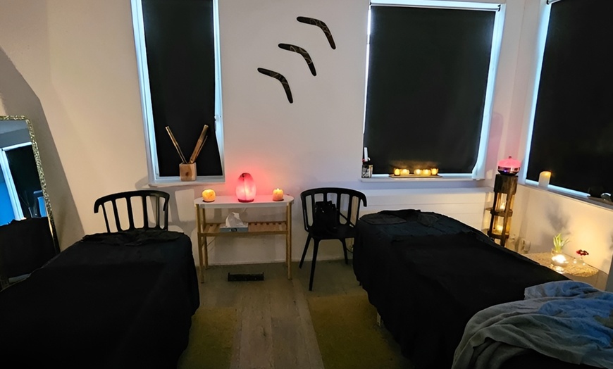 Image 2: Massage time: solo of samen, massage naar keuze