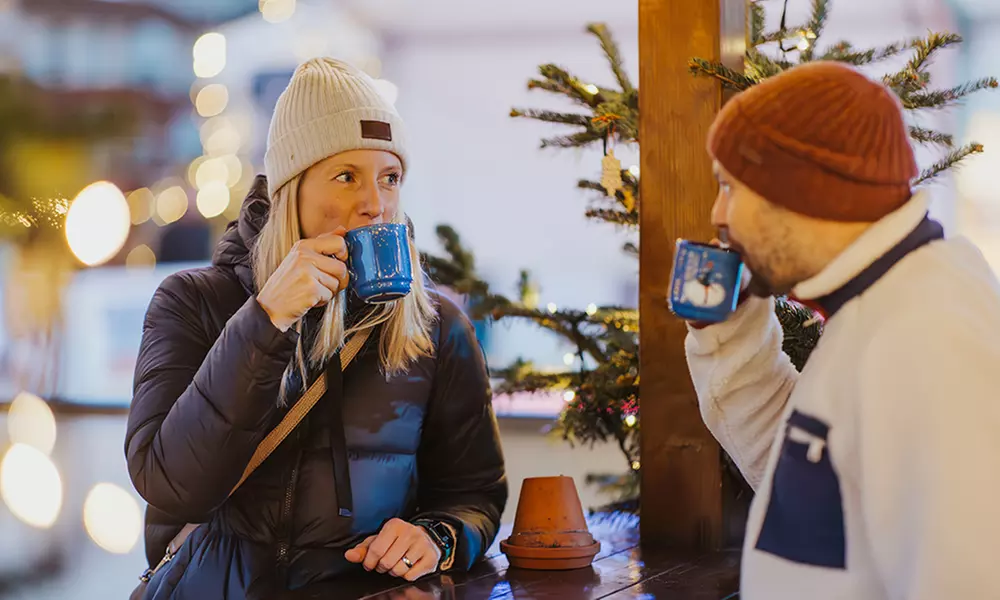 XMAS-Special: 2 Std. Schlittschuhlaufen für 2 Erwachsene & 2 Kinder