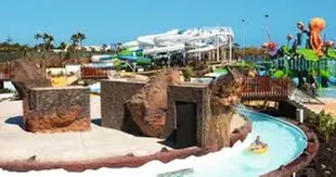Entrada para niño o adulto a parque acuático Aqualava en Lanzarote