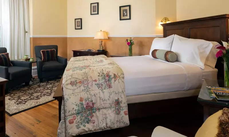 Member Pricing: Charming B&B Near Grove Park With Veranda Views