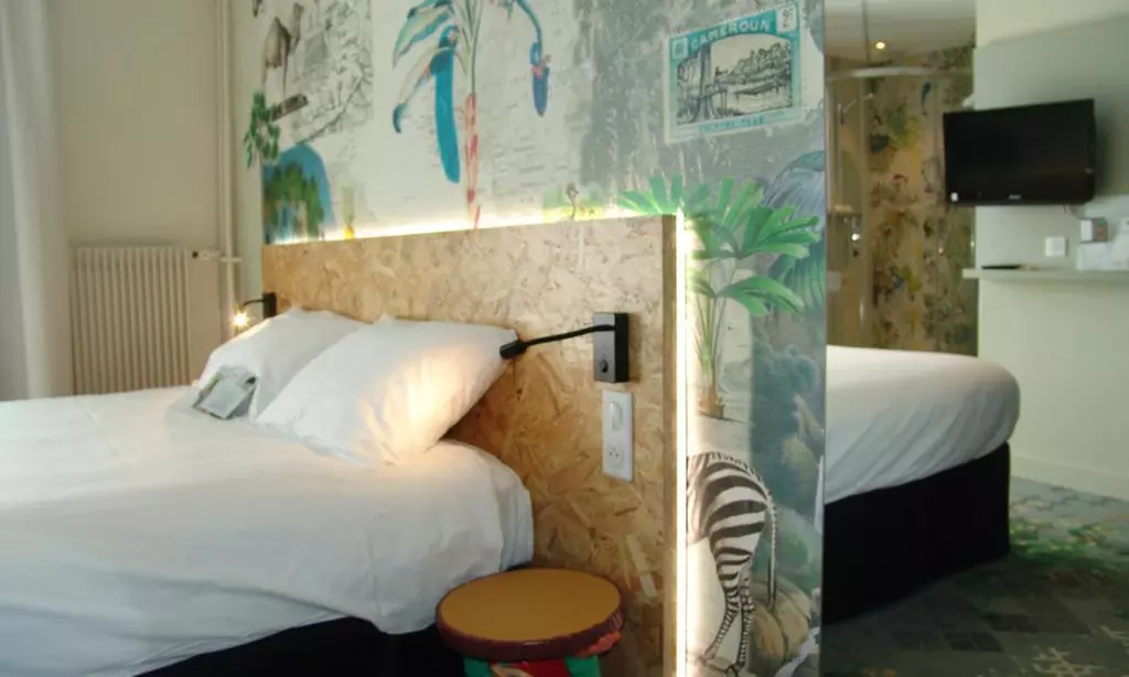 Paris: Standard-Zimmer mit Queensize-Bett