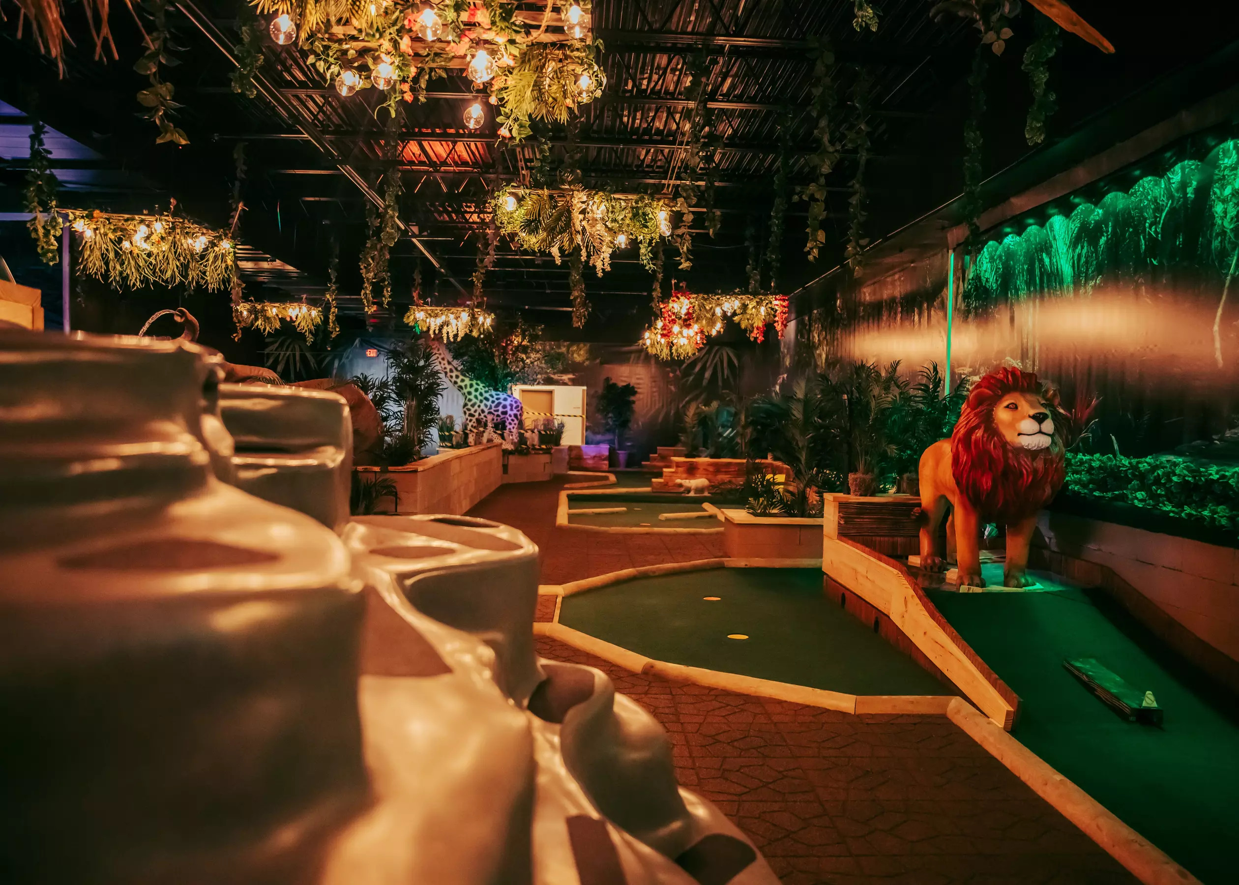 18 or 9-Hole Mini Golf at Ralphys Pizza and Golf in Kokoma, IN