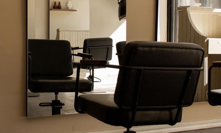 Image 5: Wash, Blow Dry & Cut, Bond Repair, Texture Release Treatment & More