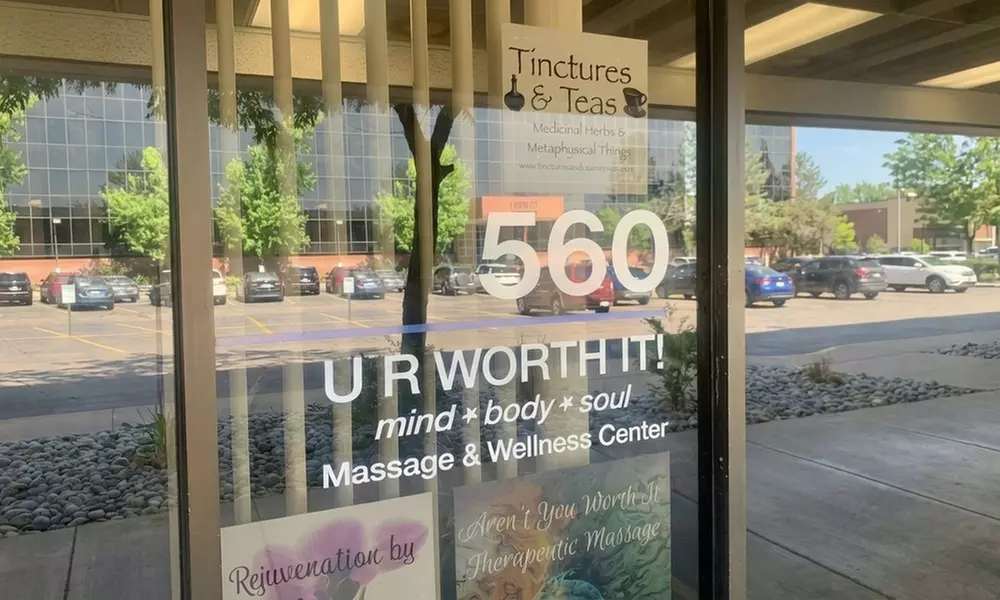 Relax & Rejuvenate: Spa Packages with Massage, Hot Oil, Foot Treatment