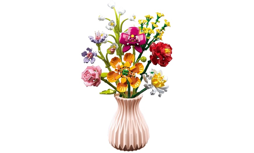 Image 2: Blumenstrauß-Bausteinset mit Vase