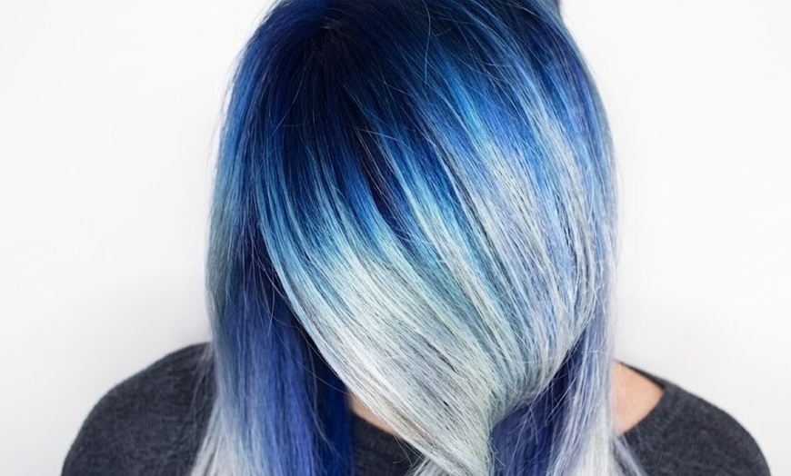 Image 6: Step into Hair By Danielle Darling for a Blonde Refresh