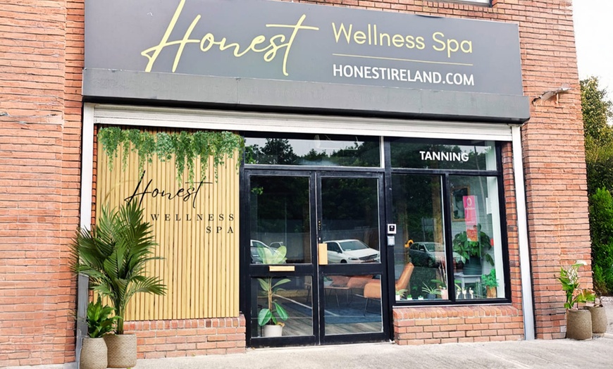 Image 3: Revitalizing Japanese Head Spa — Base, Olaplex, or Spa Facial Upgrade