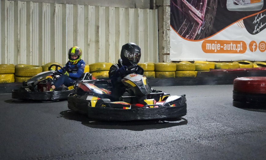 Image 9: Poczuj prędkość, przeżyj emocje! Jazda gokartami po nowoczesnym torze